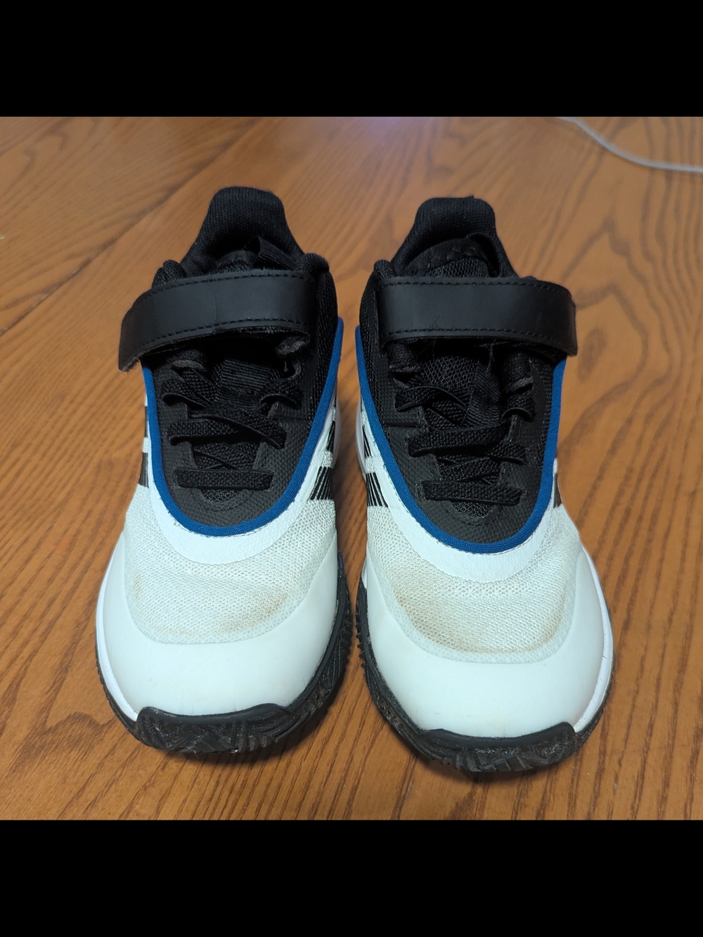 Adidas Kids' Own the Game 3.0 Basketball Shoe, Size 11.5T - Picture 3 of 6